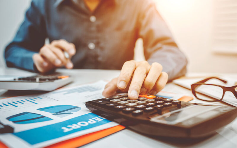 مطلوب للعمل محاسب في القاهرة الجديدة يشترط الخبرة بالضرائب في شركة غمري للمقاولات والاستثمار العقاري